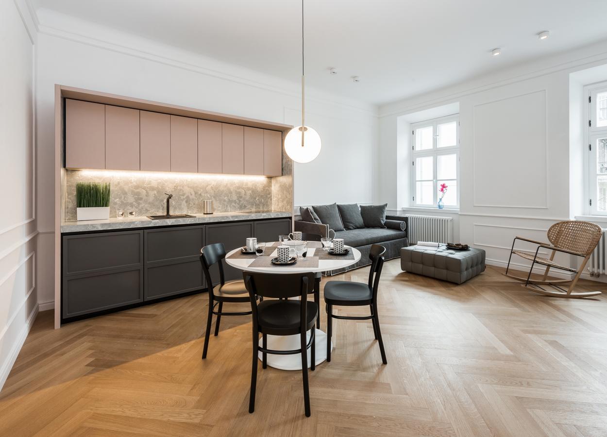 Apartments Rog Ljubljana Bagian luar foto