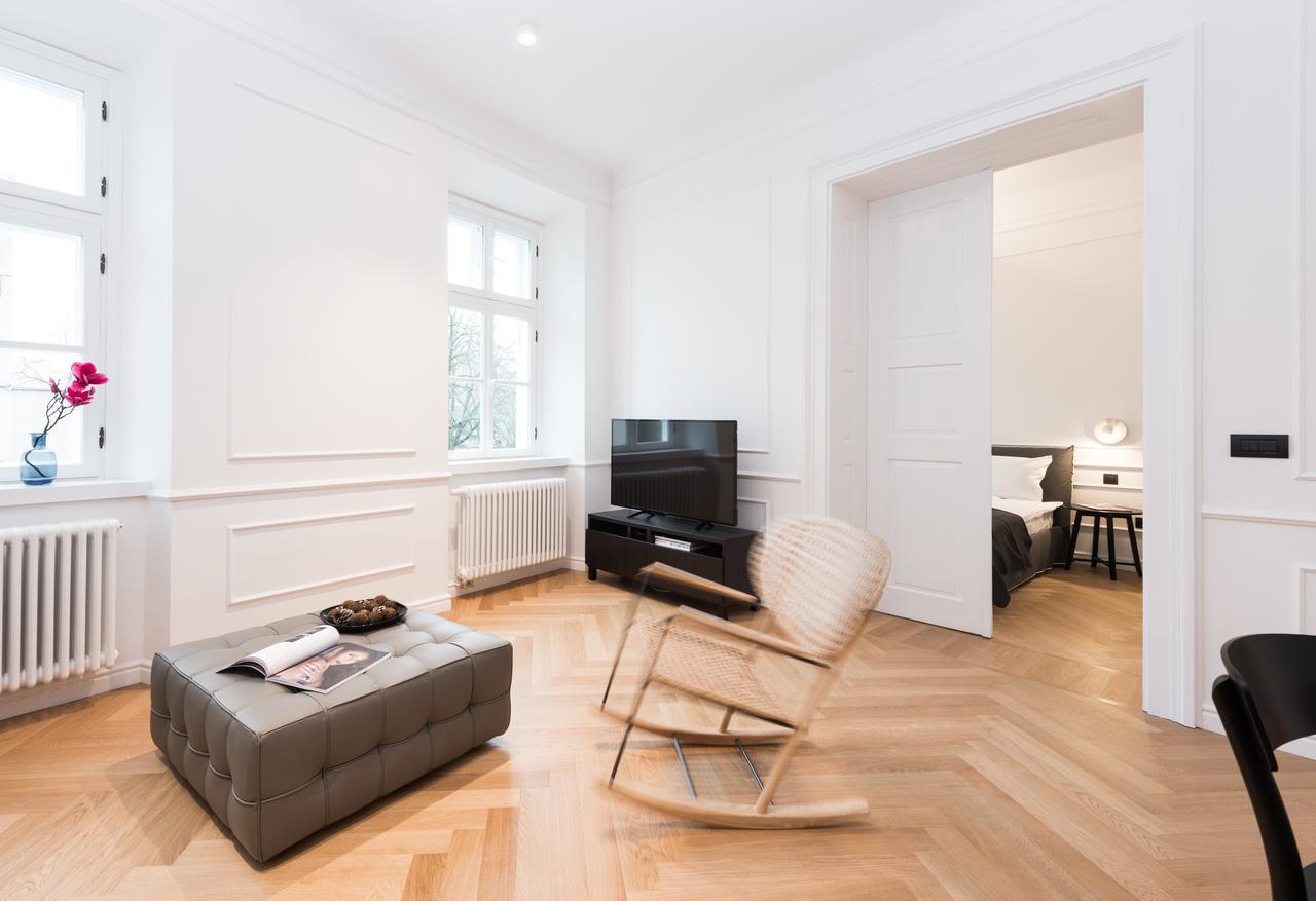 Apartments Rog Ljubljana Bagian luar foto
