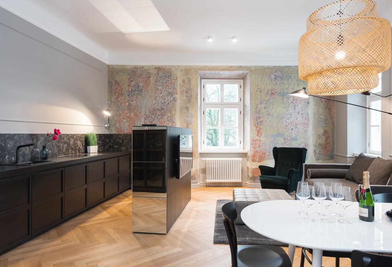 Apartments Rog Ljubljana Bagian luar foto