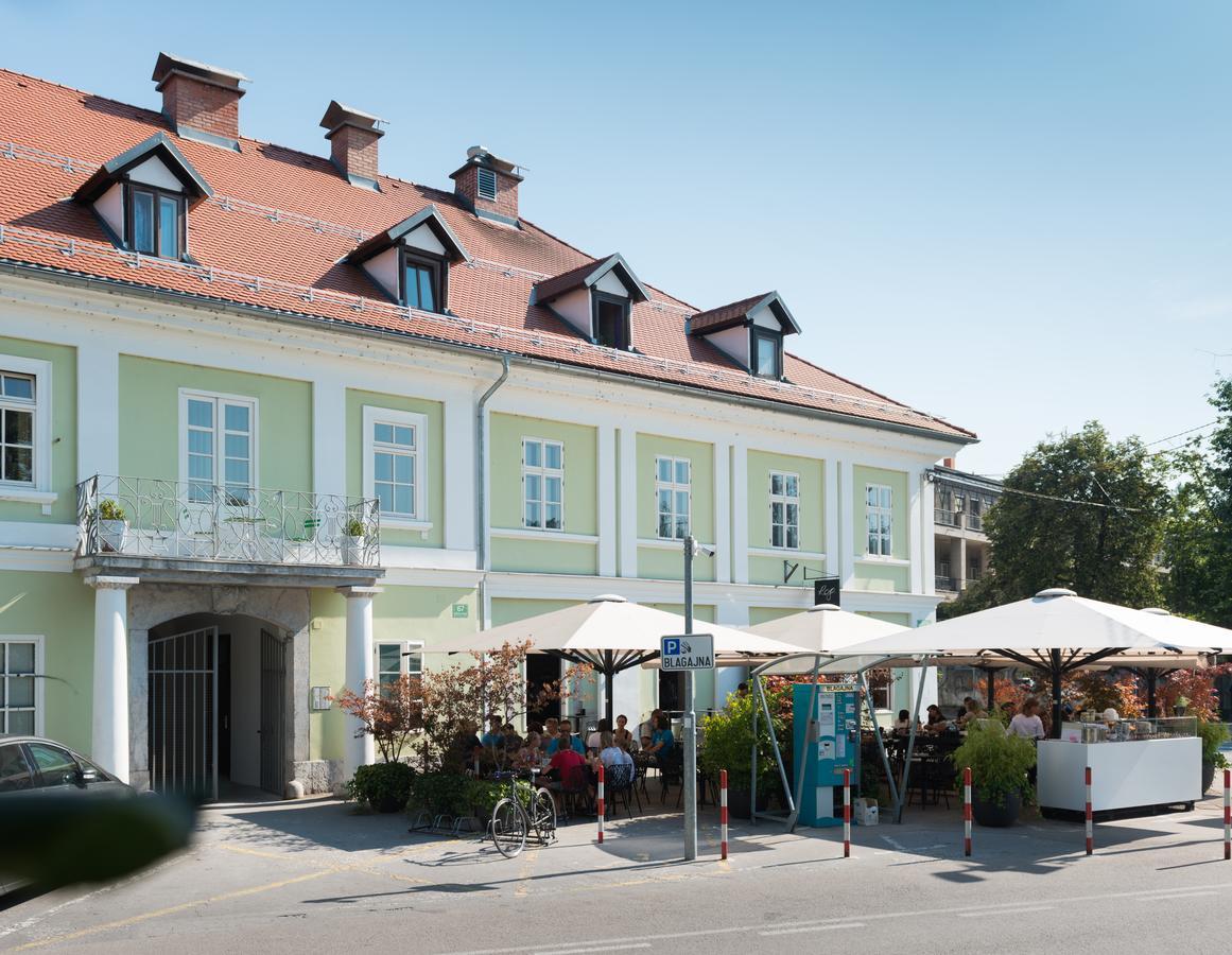 Apartments Rog Ljubljana Bagian luar foto