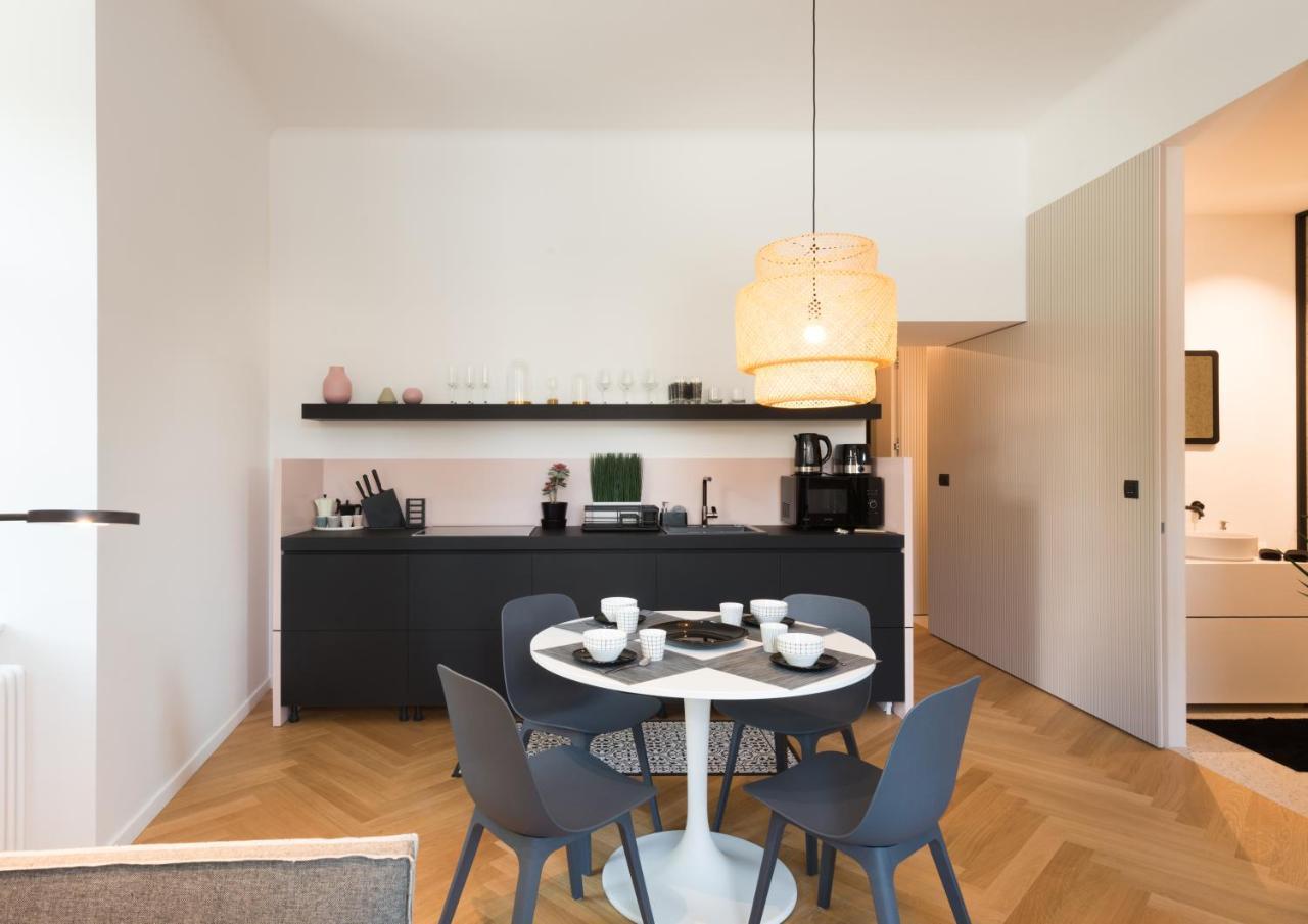 Apartments Rog Ljubljana Bagian luar foto