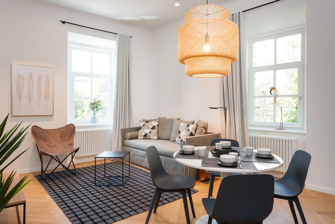 Apartments Rog Ljubljana Bagian luar foto