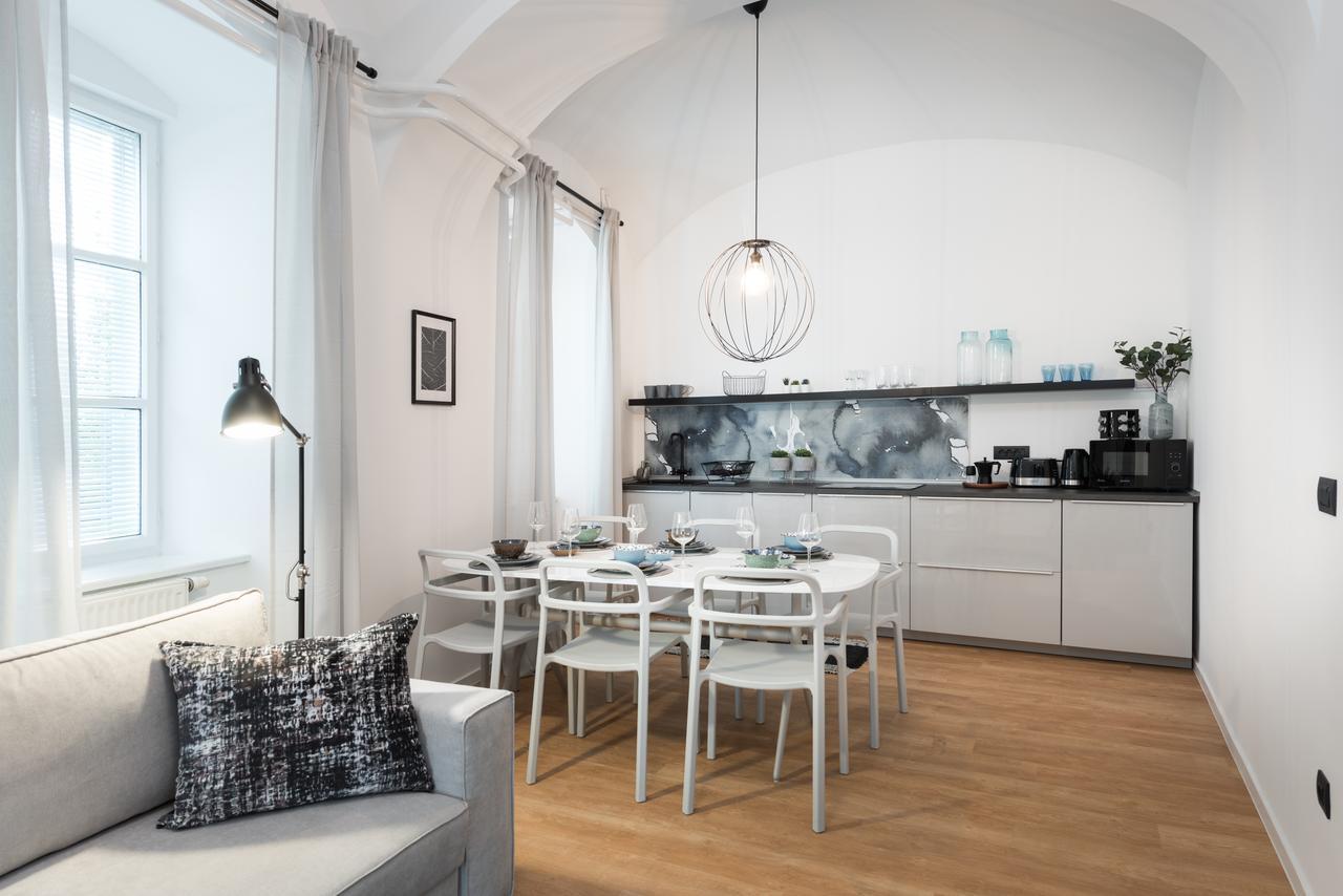 Apartments Rog Ljubljana Bagian luar foto
