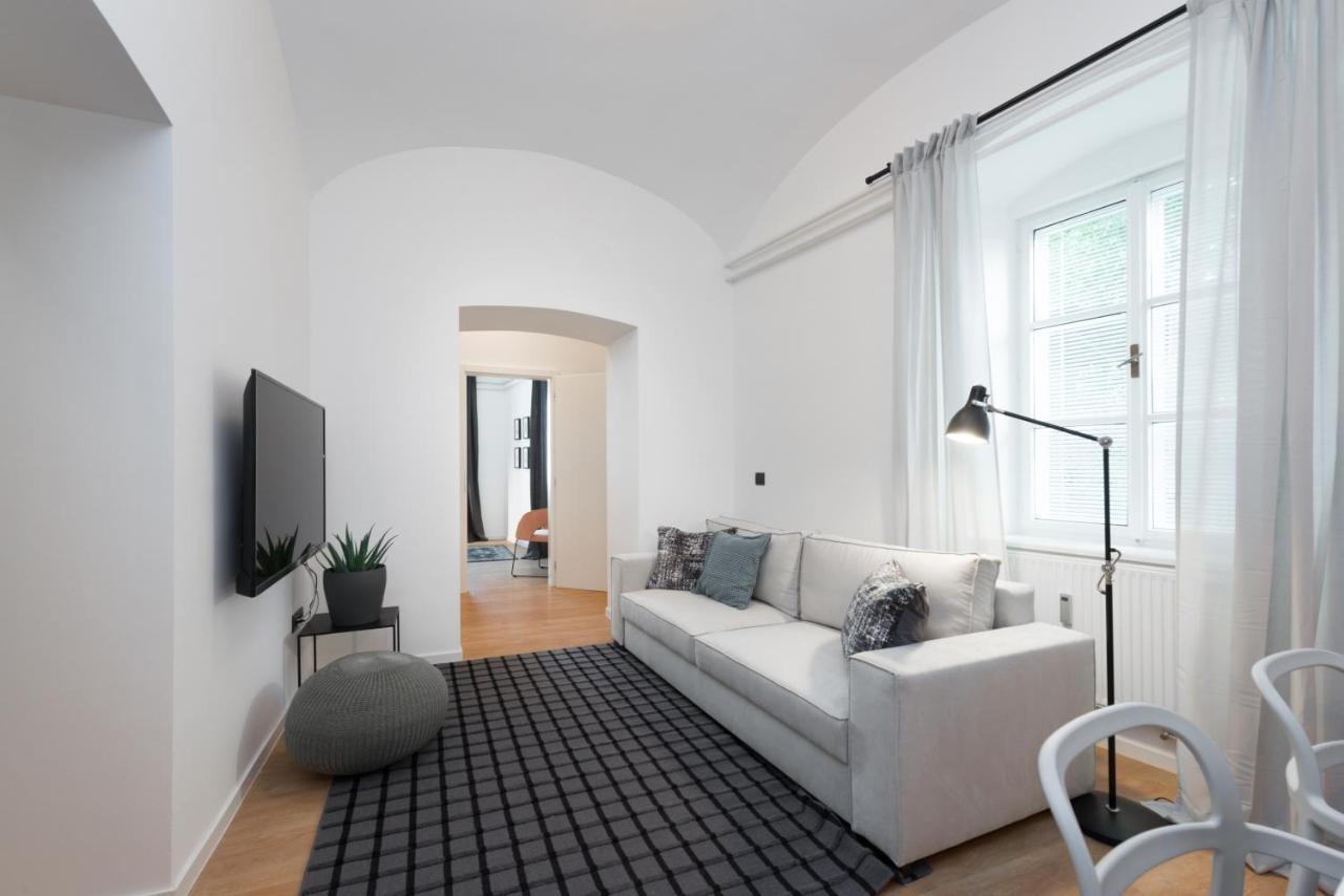 Apartments Rog Ljubljana Bagian luar foto