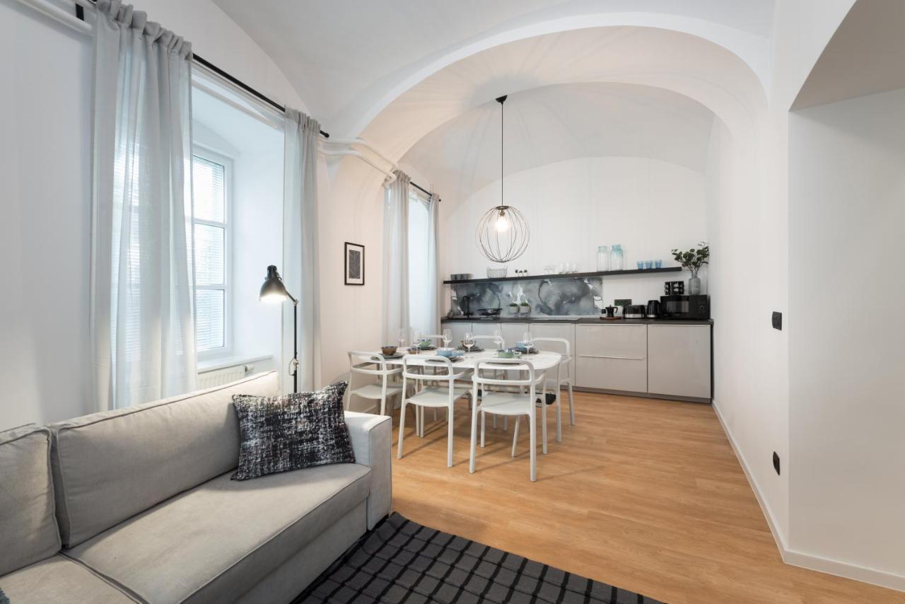 Apartments Rog Ljubljana Bagian luar foto